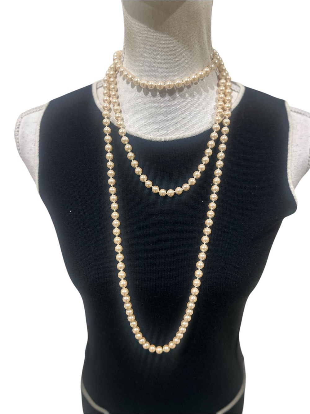 Vintage 1990’s Monet Double-Strand blush Cream long Pearl Necklace silk pouch - Picture 2 of 9